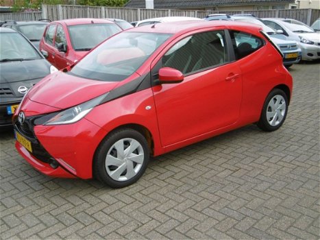 Toyota Aygo - 1.0 VVT-i x - 1