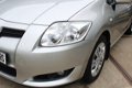 Toyota Auris - 1.6-16V Executive Autom/CruisC./ClimaatC - 1 - Thumbnail