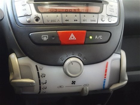 Toyota Aygo - 1.0-12V + - 1
