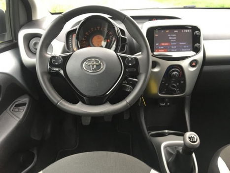 Toyota Aygo - 1.0 VVT-i x-play 5DRS/AIRCO/CAMERA/CRUISE/NAP - 1