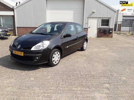 Renault Clio - 1.2-16V Special Line , Nap, Airco, Apk, Trekhaak, - 1