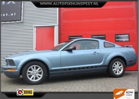 Ford Mustang - USA Coupe V6 4.0 LEDER 32500M - 1