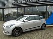 Hyundai i20 - 1.2 HP i-20 Fresh edition dec 2017 lm sportwielen, Micheling banden, sierlijst set spo - 1 - Thumbnail