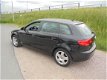 Audi A3 Sportback - 1.9 TDI Attraction Pro Line Business a3 1.9 tdi 5 deurs airco ecc lmv navigatie - 1 - Thumbnail