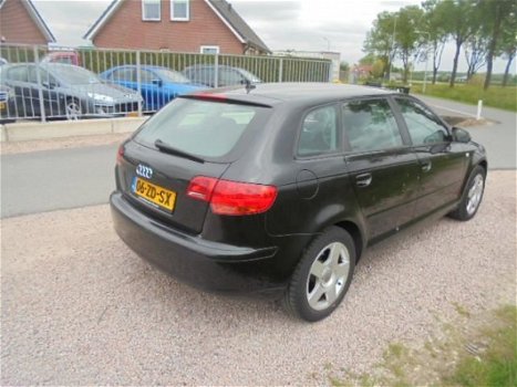 Audi A3 Sportback - 1.9 TDI Attraction Pro Line Business a3 1.9 tdi 5 deurs airco ecc lmv navigatie - 1