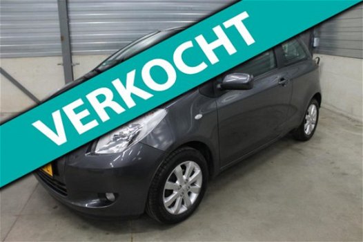 Toyota Yaris - 1.3 VVTi Executive AIRCO NAVI PDC 1STE EIGENAAR DEALER ONDERHOUDEN - 1