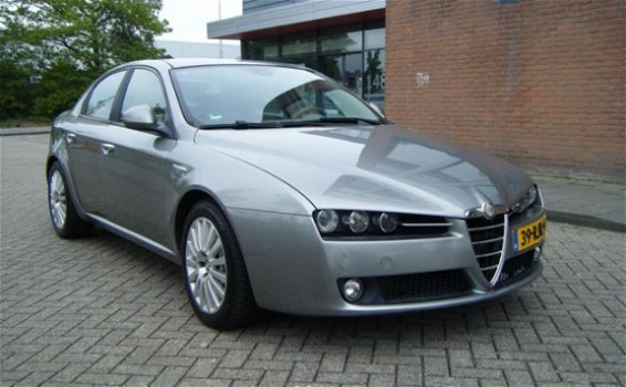 Alfa Romeo 159 - 3.2 JTS V6 Q4 Progression - 1