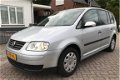 Volkswagen Touran - 1.9 TDI Trendline Met een jaar APK - 1 - Thumbnail