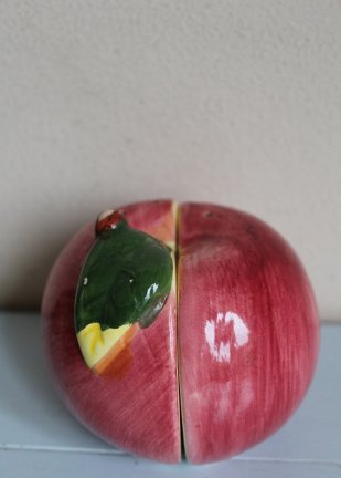 Peper- en zoutstel in vorm van halve appel - Afbeelding 3