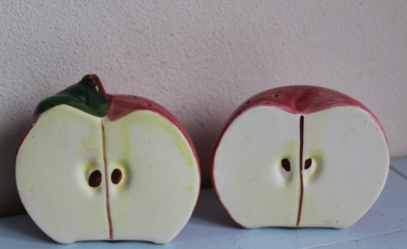 Peper- en zoutstel in vorm van halve appel - Afbeelding 4