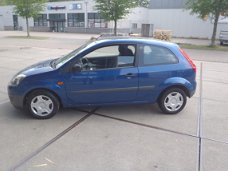 Ford Fiesta - 1.3 AMBIENTE