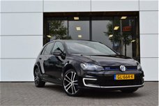 Volkswagen Golf - 1.4 TSI GTE Automaat Let op Tot 2025 50% Korting wegenbelasting App Connect Naviga