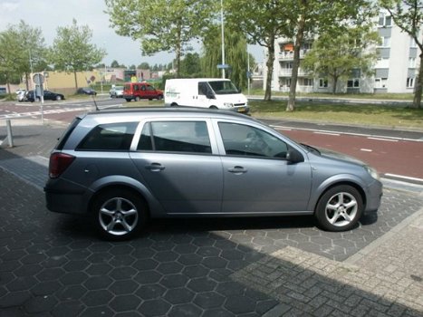 Opel Astra Wagon - 1.6 Essentia - 1