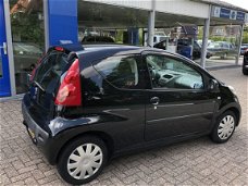 Peugeot 107 - 1.0-12V XS