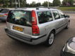 Volvo V70 - 2.3 T-5 Comfort Line 7 persoons Bj 2001 inruil mogelijk Youngtimer - 1 - Thumbnail