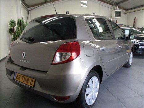 Renault Clio - 1.2 Airco / 5 drs / Eerste eigenaar - 1