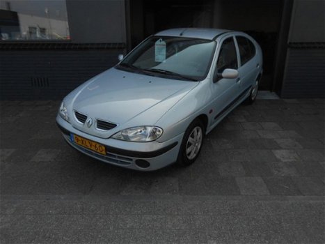 Renault Mégane - Megane MÉGANE RN 1.4E - 1