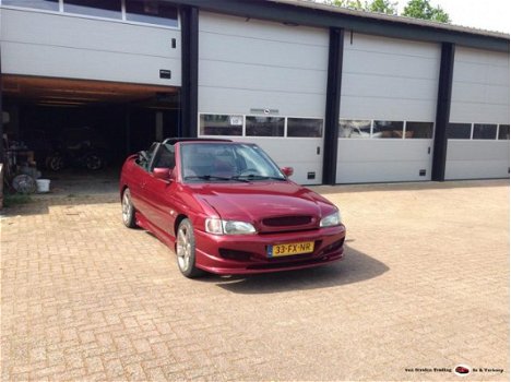 Ford Escort Cabrio - 1