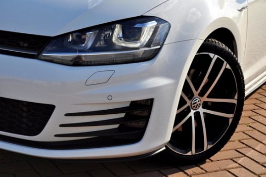 Volkswagen Golf - 2.0 GTD Sport&Sound|Alarm 3|Garantie - 1