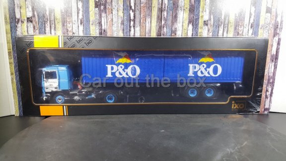 Volvo F10 P&O container transport 1:43 Ixo - 6