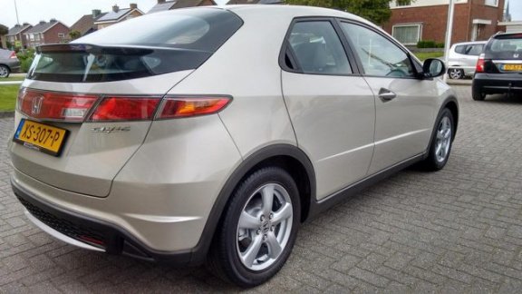 Honda Civic - 5DR 1.4I SPORT WNG KMS 1E EIG. ZUINIG RUIM - 1