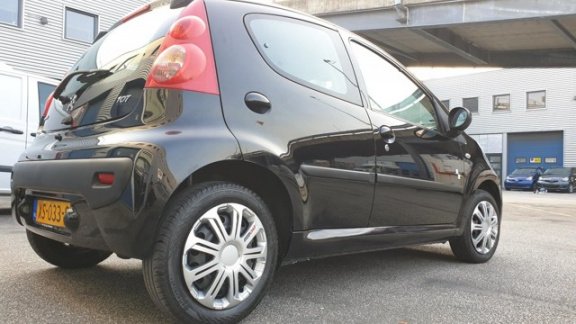 Peugeot 107 - 1.0-12V XR Airco/Elek pakk/Nw APK/Garantie - 1