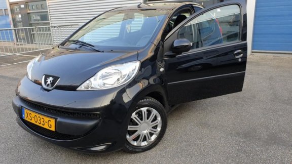 Peugeot 107 - 1.0-12V XR Airco/Elek pakk/Nw APK/Garantie - 1