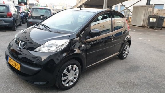 Peugeot 107 - 1.0-12V XR Airco/Elek pakk/Nw APK/Garantie - 1