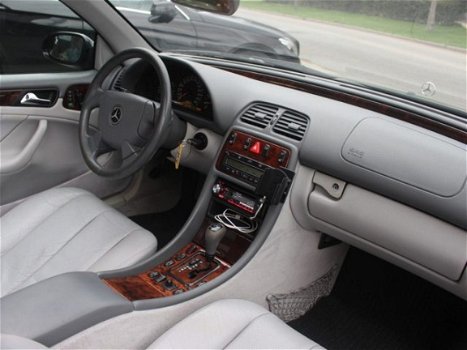 Mercedes-Benz CLK-Klasse - CLK 320 Automaat Leder/ Youngtimer/ Elek. kap - 1