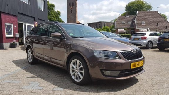 Skoda Octavia Combi - 2.0 TDI Greentech Ambition - 1