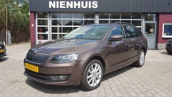 Skoda Octavia Combi - 2.0 TDI Greentech Ambition - 1