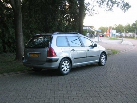 Peugeot 307 Break - 1.6-16V XS Airco / Trekhaak / Cruise controle - 1