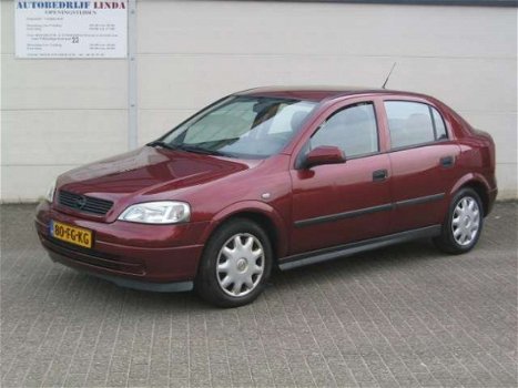 Opel Astra - 1.6 Pearl - 1