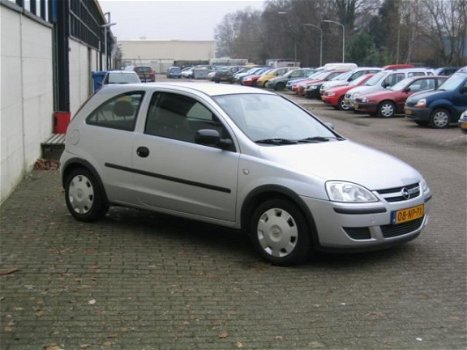 Opel Corsa - 1.0-12V Essentia - 1