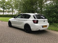 BMW 1-serie - 116d Business+ (bj 2012) 19'Inch / Vol opties