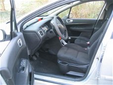 Peugeot 307 SW - 1.6-16V (bj 2006) CLIMATE / PANO