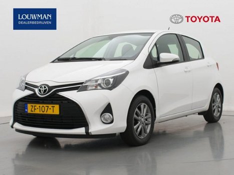 Toyota Yaris - 1.3 VVT-i Trend | Navigatie | Camera | Velgen - 1