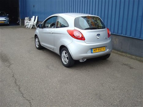 Ford Ka - 1.2 Trend Airco, 4 nieuwe banden - 1