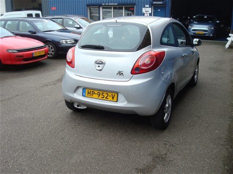 Ford Ka - 1.2 Trend Airco, 4 nieuwe banden - 1