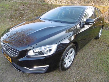 Volvo V60 - NEW-SUMMUM /BUSINESS/LED/NAVI/LM/PDC/CRUISE/INR+GAR.MOGELIJK - 1