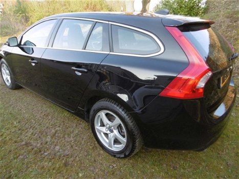 Volvo V60 - NEW-SUMMUM /BUSINESS/LED/NAVI/LM/PDC/CRUISE/INR+GAR.MOGELIJK - 1