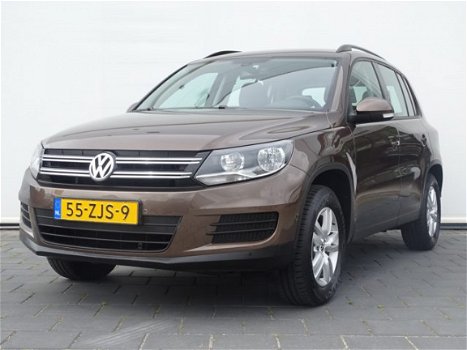 Volkswagen Tiguan - 1.4 TSI Comfort&Design Trekhaak , Navi , Dealer Onderhouden , 1.600 kg trekgewic - 1