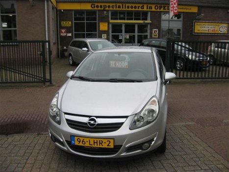 Opel Corsa - 1.4-16V '111' Edition - 1