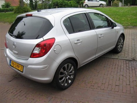 Opel Corsa - 1.4-16V '111' Edition - 1