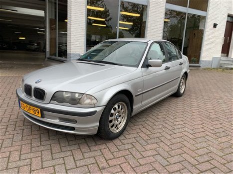 BMW 3-serie - 318i Executive - 1