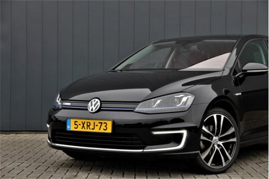 Volkswagen e-Golf - AUT. / NAVI / 4% BIJTELLING / 100% ELECTRISCH - 1