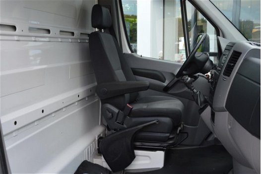 Volkswagen Crafter - 2.0 TDI 109PK Bakwagen Airco, Cruise - 1