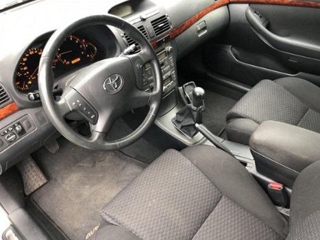 Toyota Avensis - 1.8 16V VVT-I SEDAN Sol | Climate control - 1