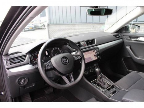 Skoda Superb - 1.6 TDI 120pk DSG Ambition Bus. XENON + TREKHAAK - 1