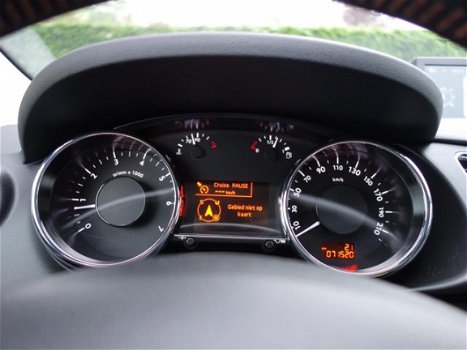 Peugeot 3008 - 1.6 THP Crossway 156PK, Panorama dak, Navigatie, Cruise control, Electrische pakket, - 1